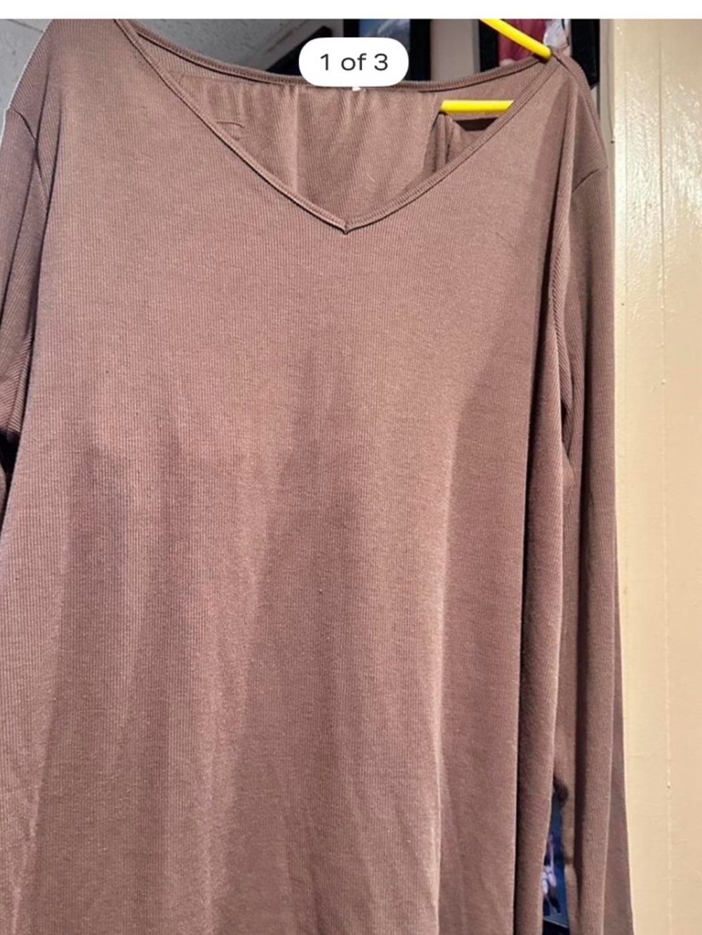 Amazon Women's Long Sleeve V-Neck Top - Mauve